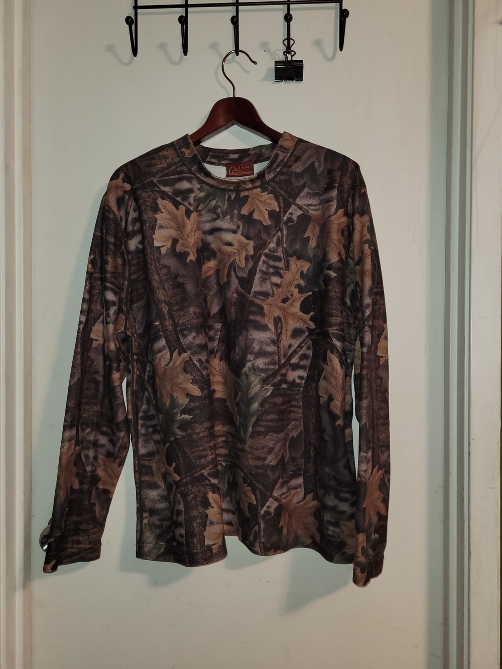Ducks Unlimited Canada Long-Sleeve Camouflage Oak Leaf Pattern Thermal Layer